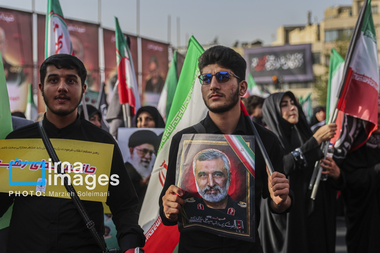 تشییع شهدای اقتدار در تهران