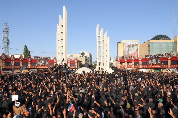 زخم بر دیوار، شکوه بر میدان حماسه یوم العباس