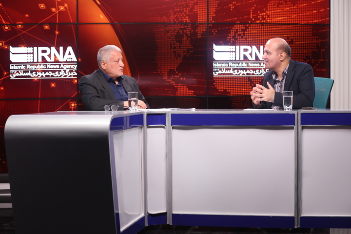 کسی مخالف مذاکره نیست/ پزشکیان به طور جدی وارد میدان شود