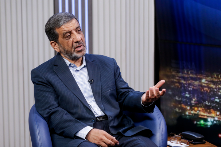 جنگ ۱۲ روزه حفرههای ما را روشن کرد/دشمن برای براندازی آمده بود/ایران امروز قلب اسلام است