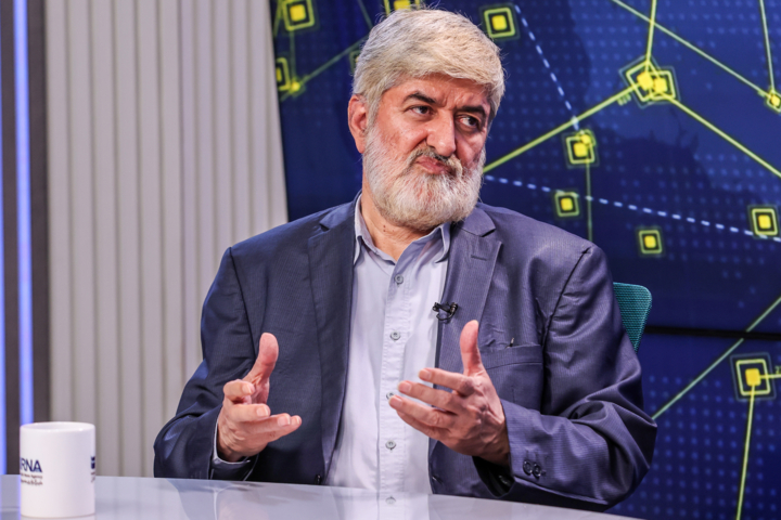 مطهری: برای حفظ انسجام باید بعضی کارها را نکنیم/ ظاهرفریبی یکی از راه‌های نفوذ