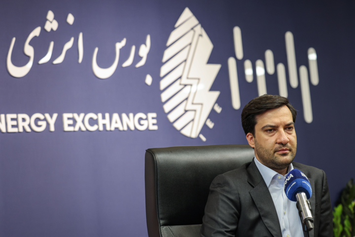تدوین سازوکار صادرات نفت خام از بورس/اوراق صرفه‌جویی گازوئیل تا یک ماه آینده عرضه می‌شود
