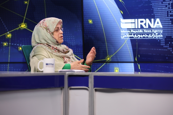 انتقاد آذر منصوری از مخالفان مذاکره: چه جایگزینی دارید؟/ مهار تندروها باید بخشی از پروژه وفاق پزشکیان باشد 3
