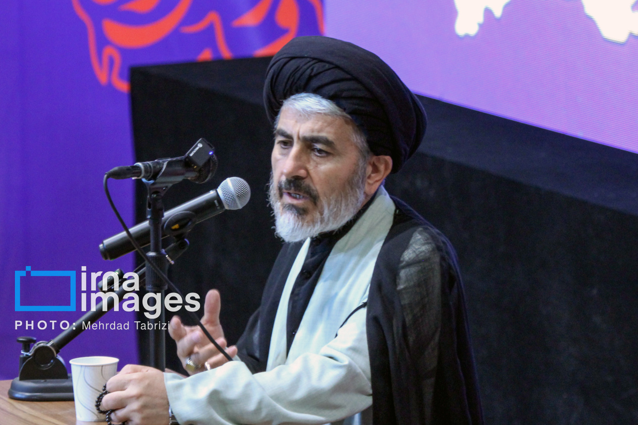 امام جمعه ارومیه: عمل به فرمایشات رهبر انقلاب عامل حرکت دانشگاه در مسیر تعالی است