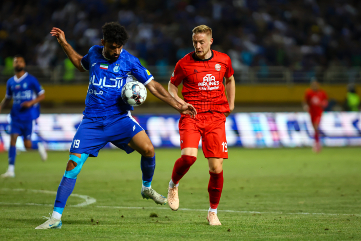 اکبرپور: اشتباهات بچهگانه قهرمانی را از استقلال گرفت