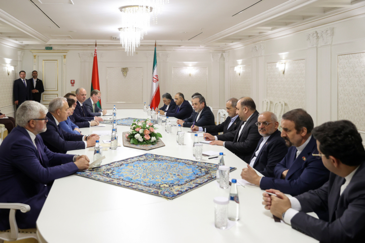 بیلاروس کا دورہ تعلقات کے ایک طویل راستے کا آغاز ہے: صدر پزشکیان