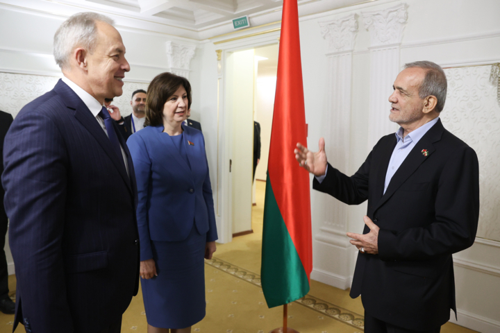 بیلاروس کا دورہ تعلقات کے ایک طویل راستے کا آغاز ہے: صدر پزشکیان