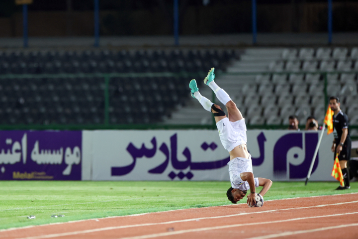 شهرداری نوشهر با پیروزی خانگی به لیگ یک فوتبال برگشت