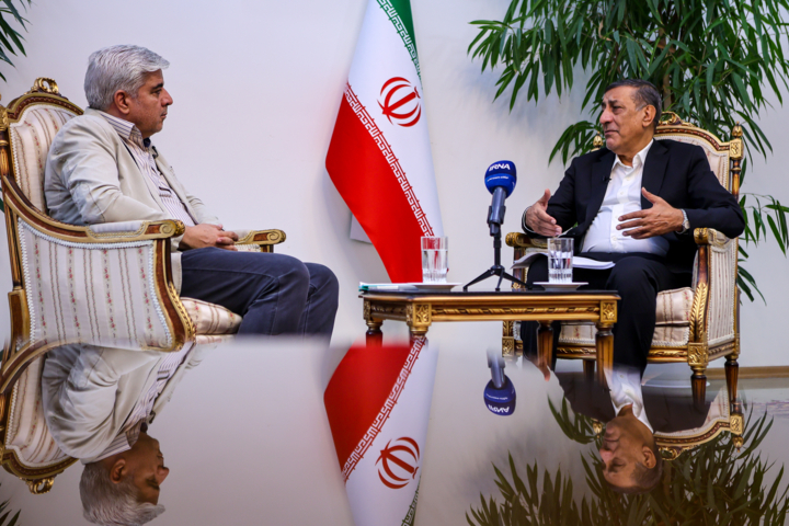 قائم‌پناه: پزشکیان می‌خواهد با اجماع‌سازی ایده‌هایش را عملی کند/ پرهیز از دشمن تراشی