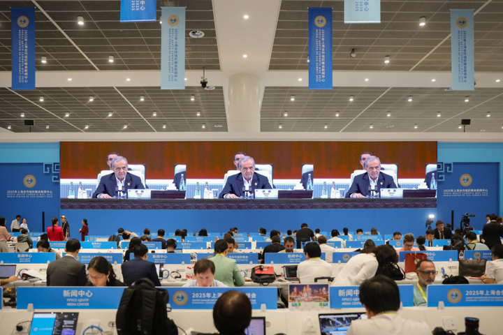 دیپلماسی فعال پزشکیان در شانگهای؛ مهر باطلی بر انزوای بینالمللی ایران