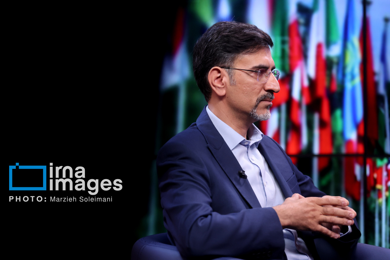 استفاده از ابزار نظامی برای تحمیل خواسته‌ها، خیانت به مسیر د