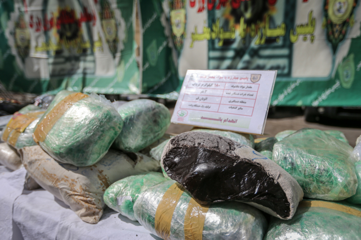 شناسایی و انهدام کارگاه تولید قرصهای مخدر و روانگردان در شهریار