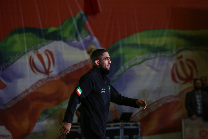 لیگ کشتی آزاد ایران با هیجان جهانی