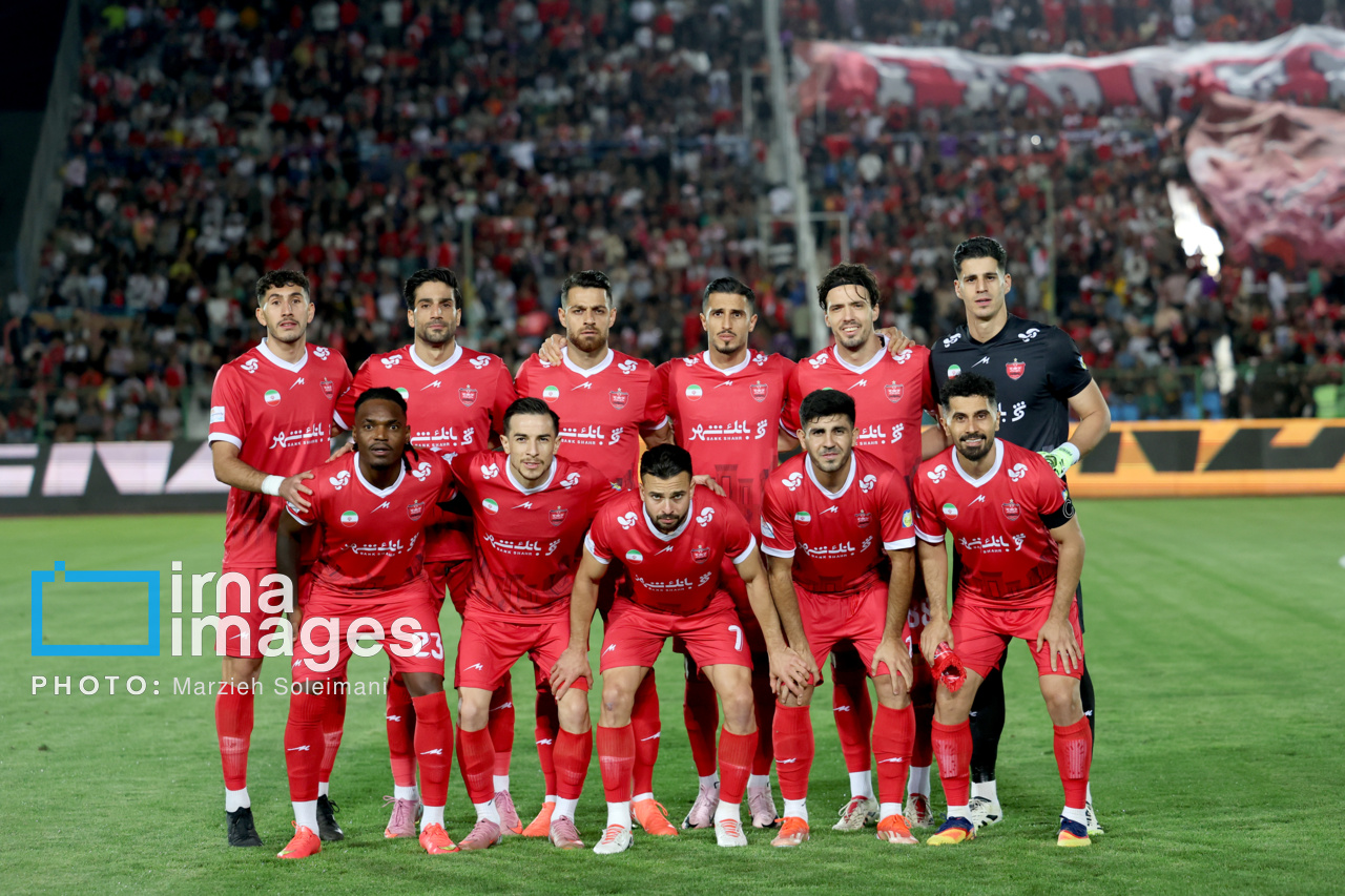 پرسپولیس با بازوبند مشکی مقابل خیبر