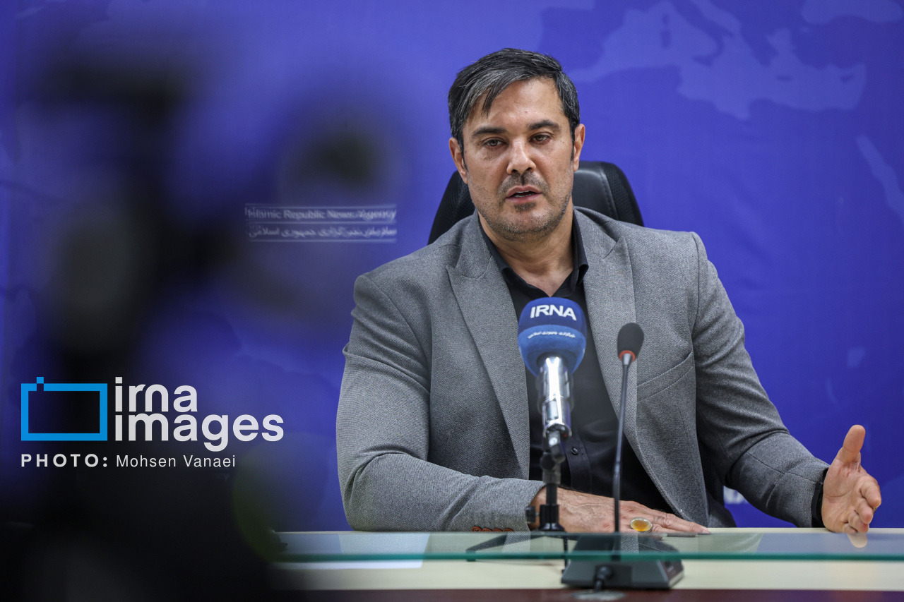 نکیسا: سن‌وسال در فوتبال معنایی ندارد/ جای قلعه‌نویی بودم دو جوان را به جام‌جهانی می‌بردم