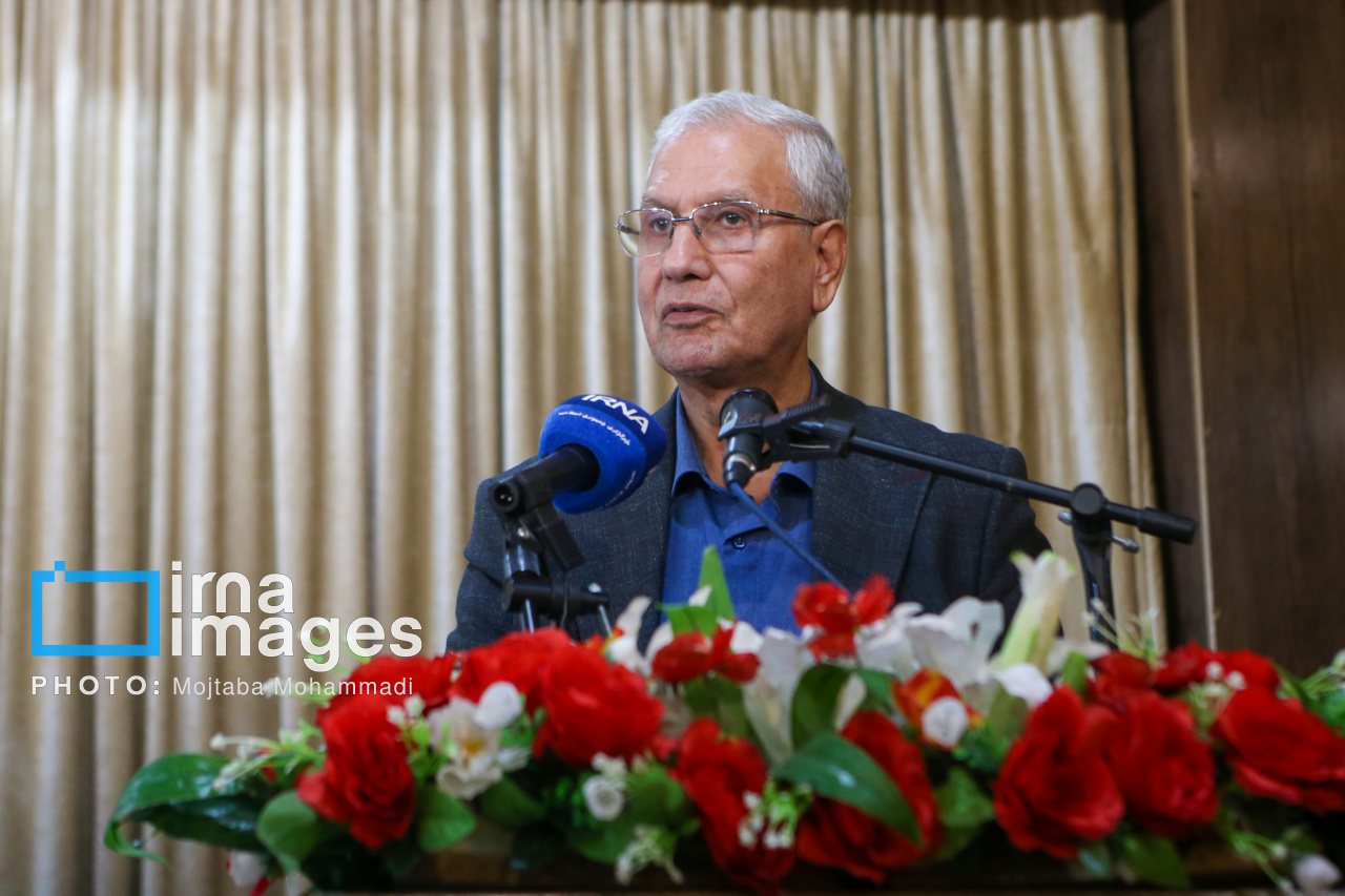 زنان و جوانان دو رکن اصلی در پایه‌گذاری تحولات آینده ایران هستند