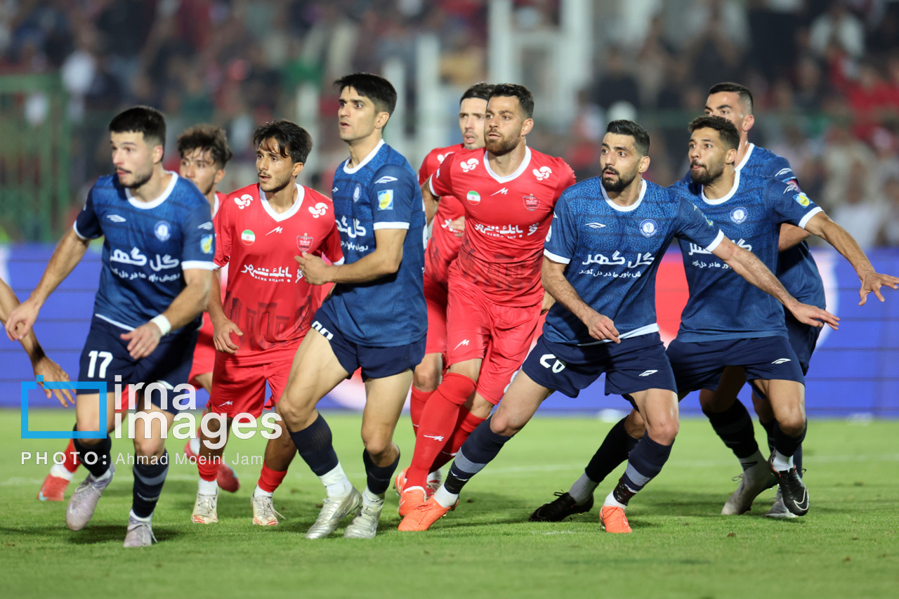 فیلم/ گلهای تماشایی نیمه نخست دیدار گلگهر و پرسپولیس