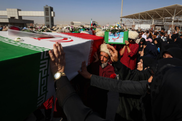 بازگشت پیکر ۴۶ شهید از شلمچه به کشور