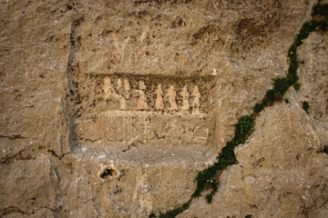 مرگ آرام شیرهای سنگی