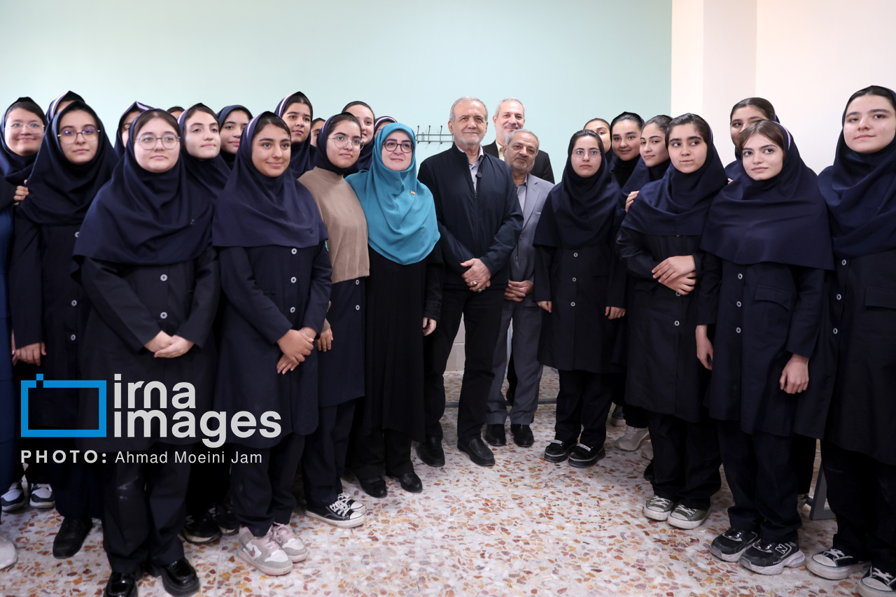 پزشکیان: شکستن قالبهای ذهنی و باور به امکان تغییر، شرط اصلی هر تحول است پزشکیان: شکستن قالبهای ذهنی و باور به امکان تغییر، شرط اصلی هر تحول است