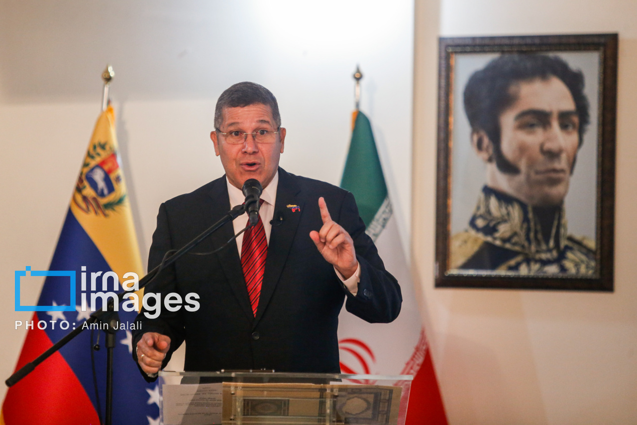 سفیر ونزوئلا: اتحادمان با چین، روسیه و ایران راهبردی و انکارناپذیر است