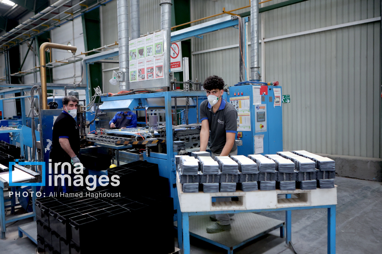 سه هزار و ۵۰۰ نفر در بخش صنعت قم مشغول به‌کار می‌شوند