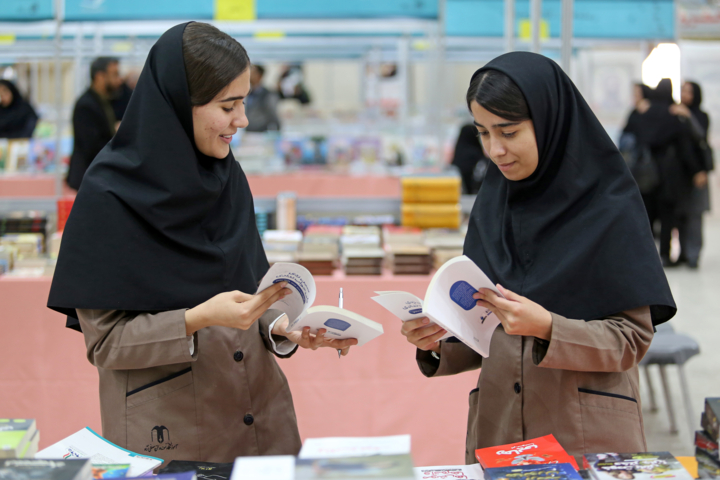 رشد هشت برابری اهدای کتاب در کشور+ فیلم