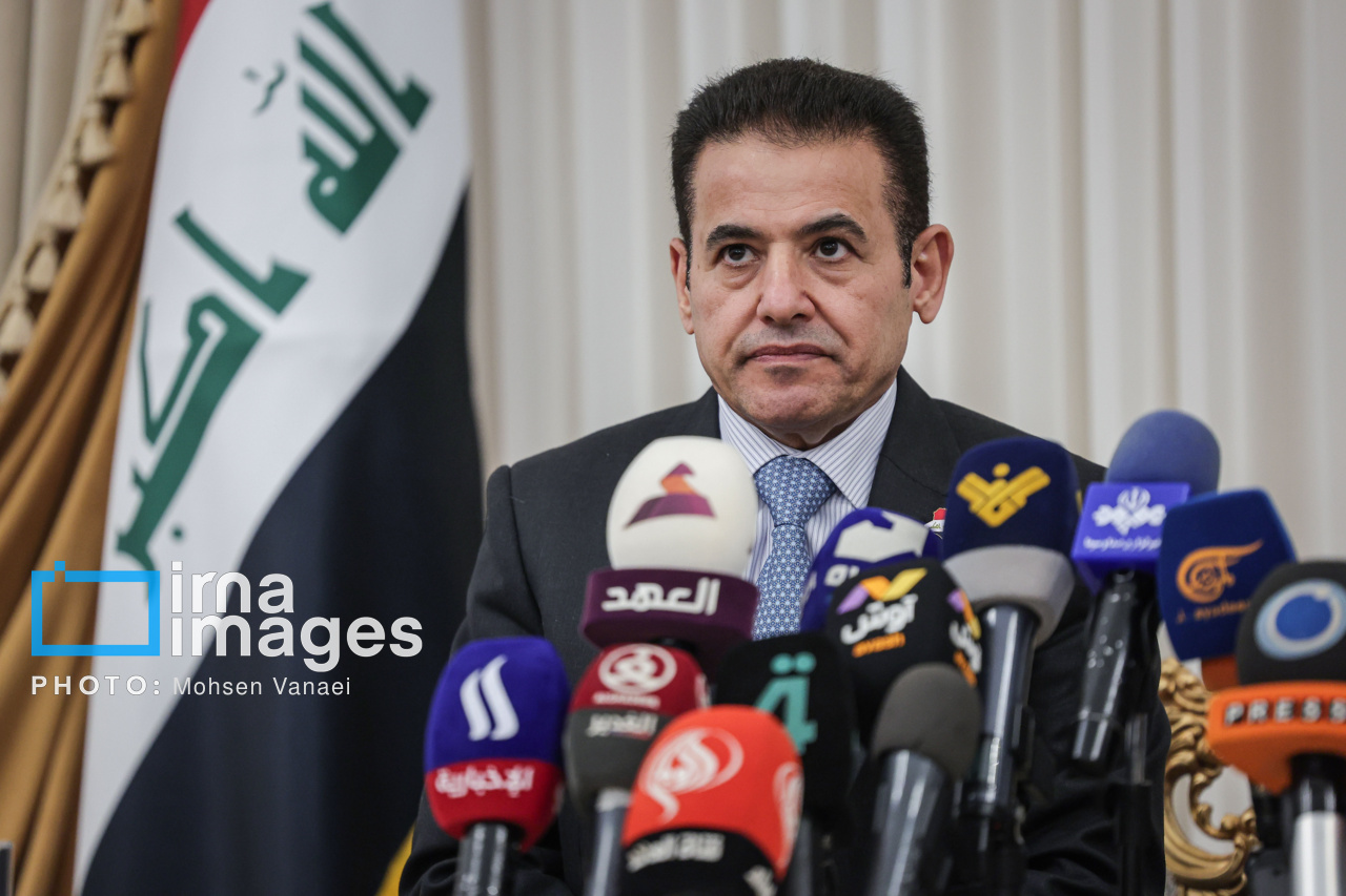 مشاور امنیت ملی عراق: انحصار تسلیحات توسط دولت یک تصمیم کاملا عراقی است