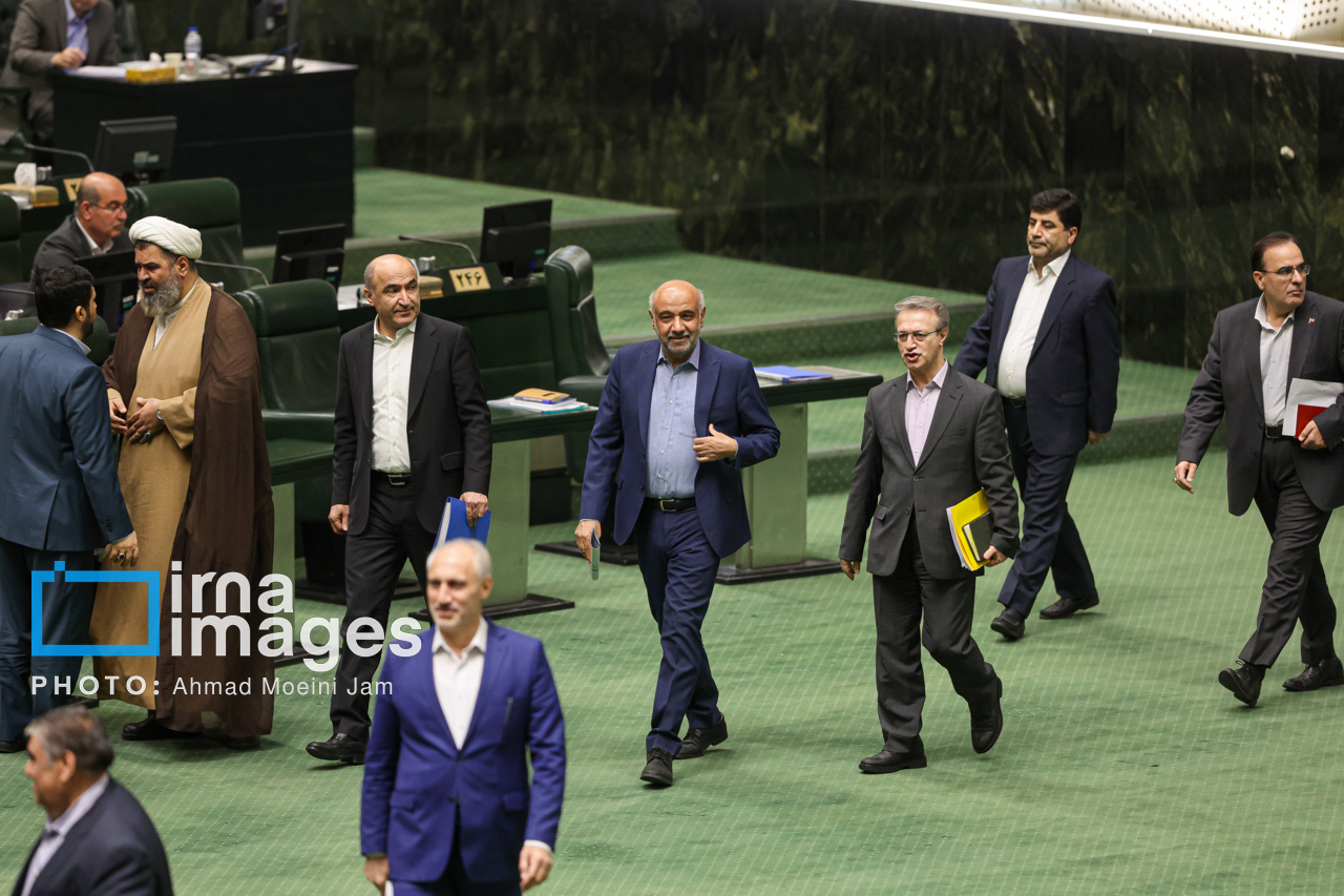 سوال ملی از وزیر کار اعلام وصول شد