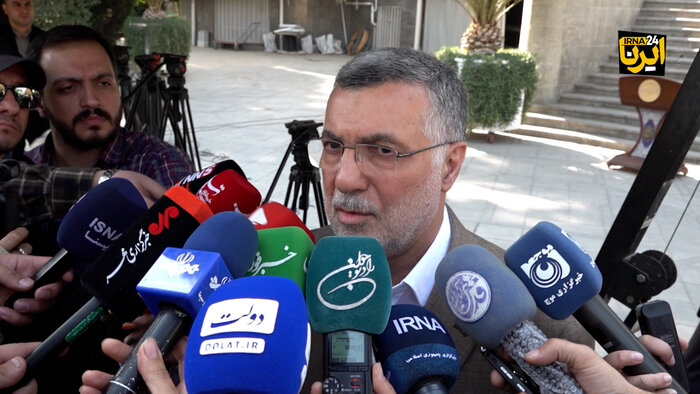 اضافه‌کار پرستاران ۲.۵ برابر و تعرفه خدمات پرستاری ۴۰ درصد افزایش یافته است