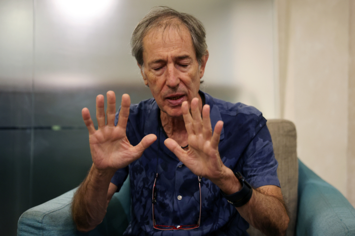 هنرمند معلول اسپانیایی: میخواستم نابینایان عکس را لمس کنند