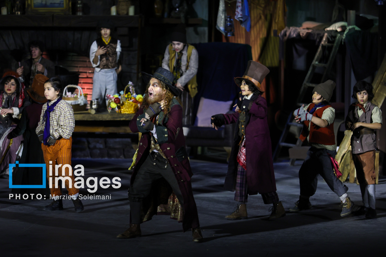 بیش از ۱۰۰هزار مخاطب نمایش موزیکال «الیور توئیست» را دیدند