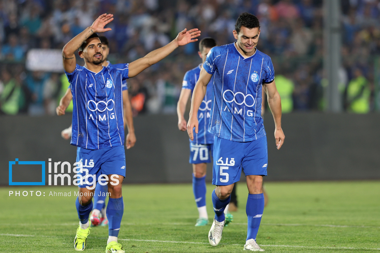 قضاوت داوران کره‌ای در دیدار استقلال و الوصل