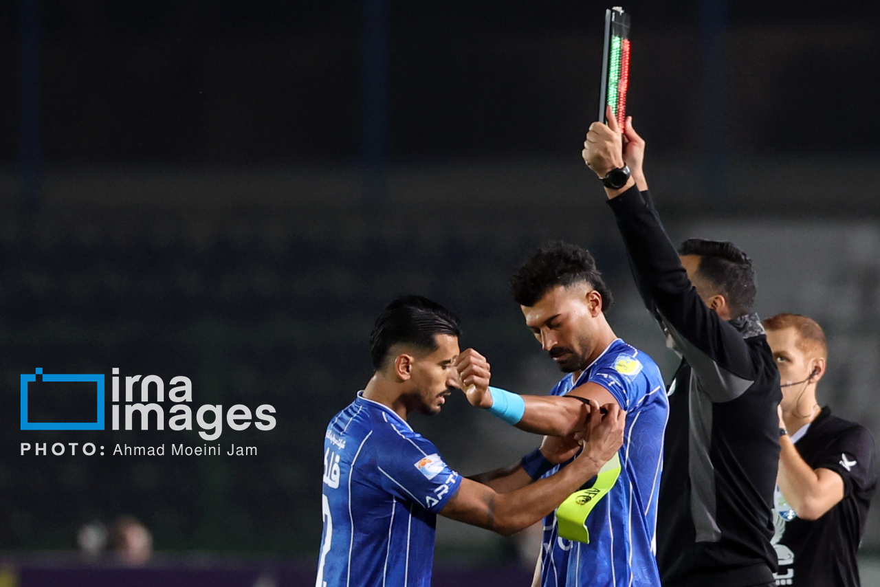 برخورد صمیمانه ساپینتو با رضاییان؛ حضور رامین در تمرین آبی‌ها + عکس