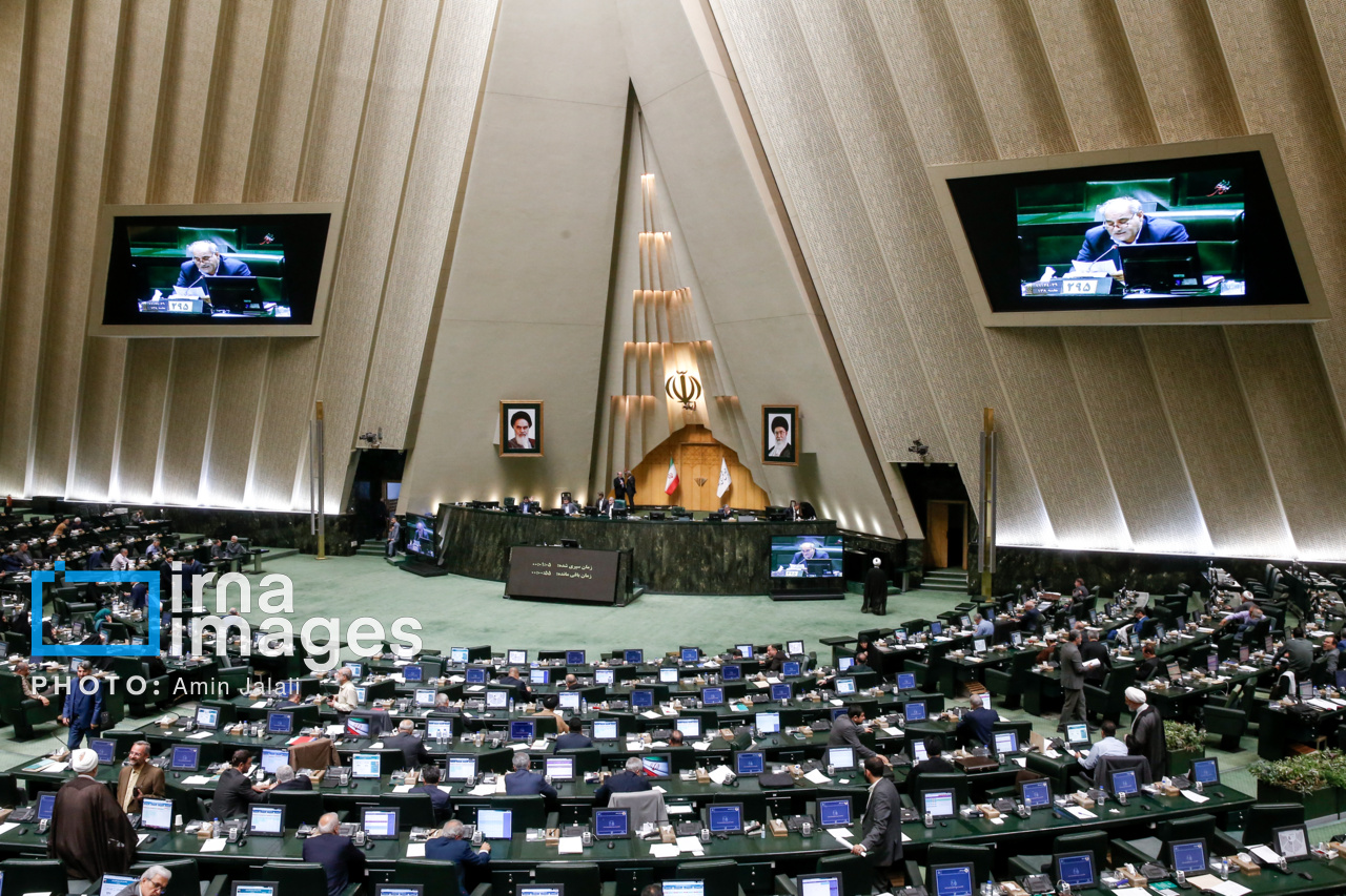 جلسه علني آغاز شد/ ادامه رسيدگي به طرح هوش مصنوعي در دستور كار مجلس
