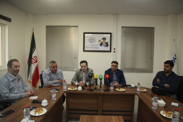 رسانهها پیشگام در تبیین ظرفیتها؛ بازدید خبرنگاران از توانمندیهای صنعتی هرمزگان