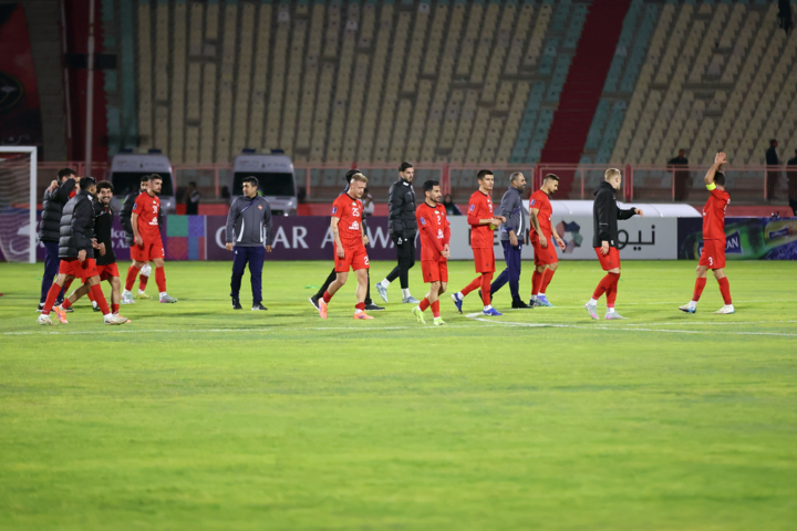 ترکیب احتمالی تراکتور مقابل ذوب‌آهن؛ اسکوچیچ مقابل گربه‌سیاه رکورددار می‌شود؟