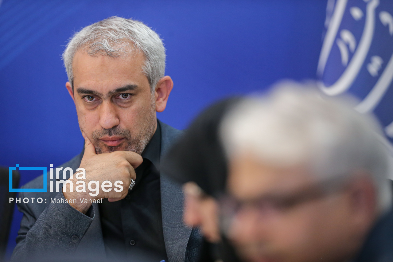 نامه وزیر اقتصاد به سه وزیر برای اجرای قانون بیمه شخص ثالث نامه وزیر اقتصاد به سه وزیر برای اجرای قانون بیمه شخص ثالث