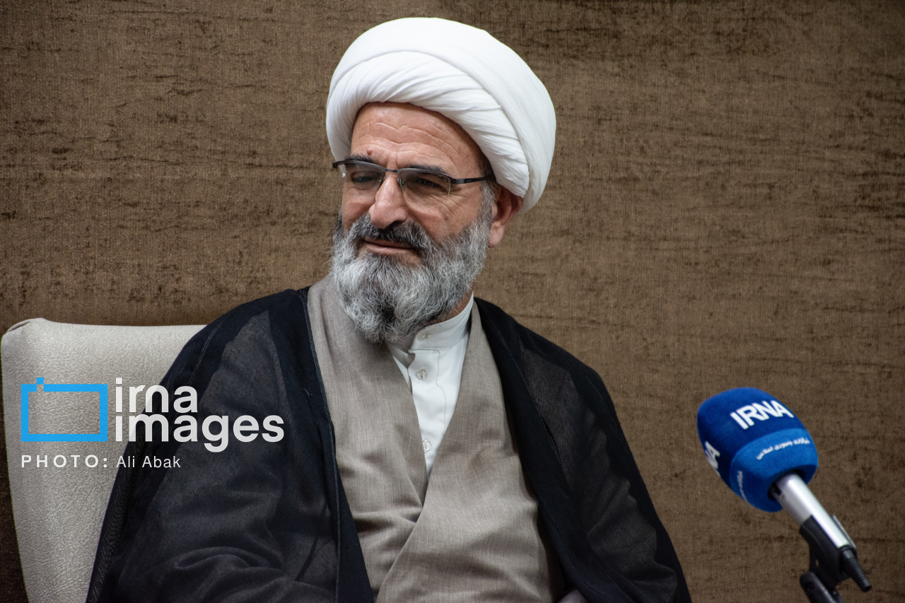 امام جمعه سمنان: مساله کاهش جمعیت هشدار جدی برای کشور است