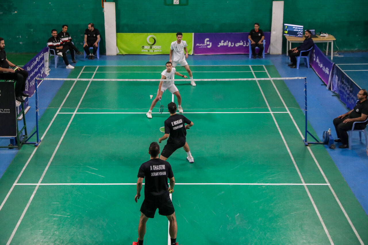 بدمینتونبازان فارس قهرمان رقابتهای رنکینگ سطح سه کشور شدند