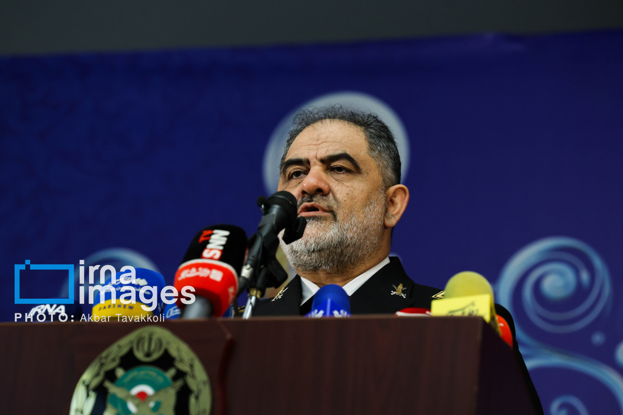 دریادار ایرانی: برنامه‌های خاص برای نمایش اقتدارمان در دریا داریم