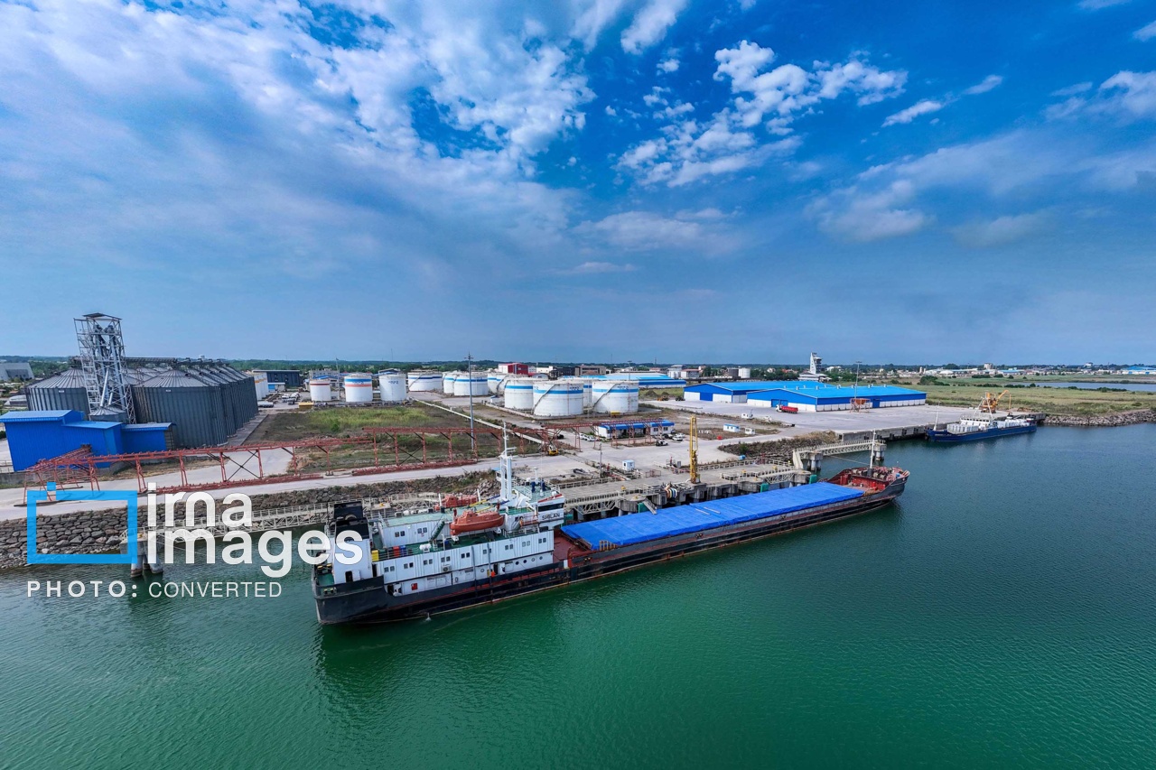 رشد ۵۶ درصدی پهلودهی کشتی در بندرکاسپین منطقه آزاد انزلی