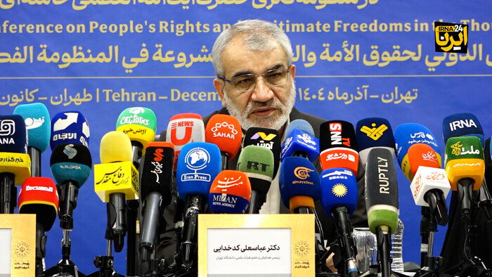 کدخدایی: رهبر انقلاب از دیرباز ضامن حقوق ملت و آزادی های مردم بوده اند