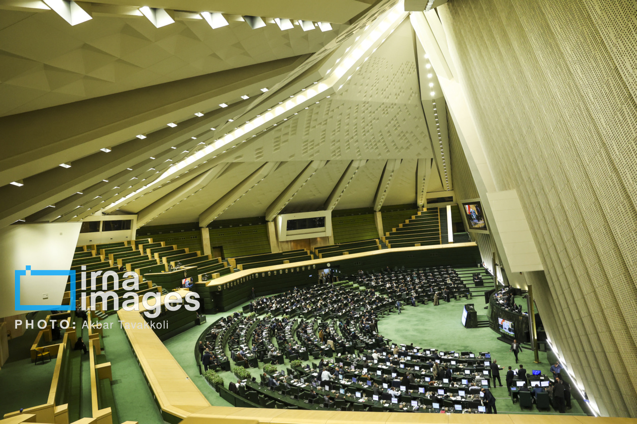 جلسه علنی مجلس آغاز شد/ بررسی الزامات بودجه در دستور کار نمایندگان