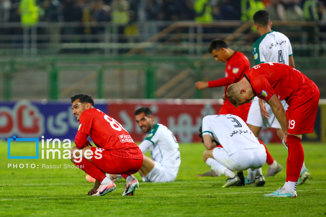 شور هواداری با چاشنی التهاب و خشونت در فوتبال ایران