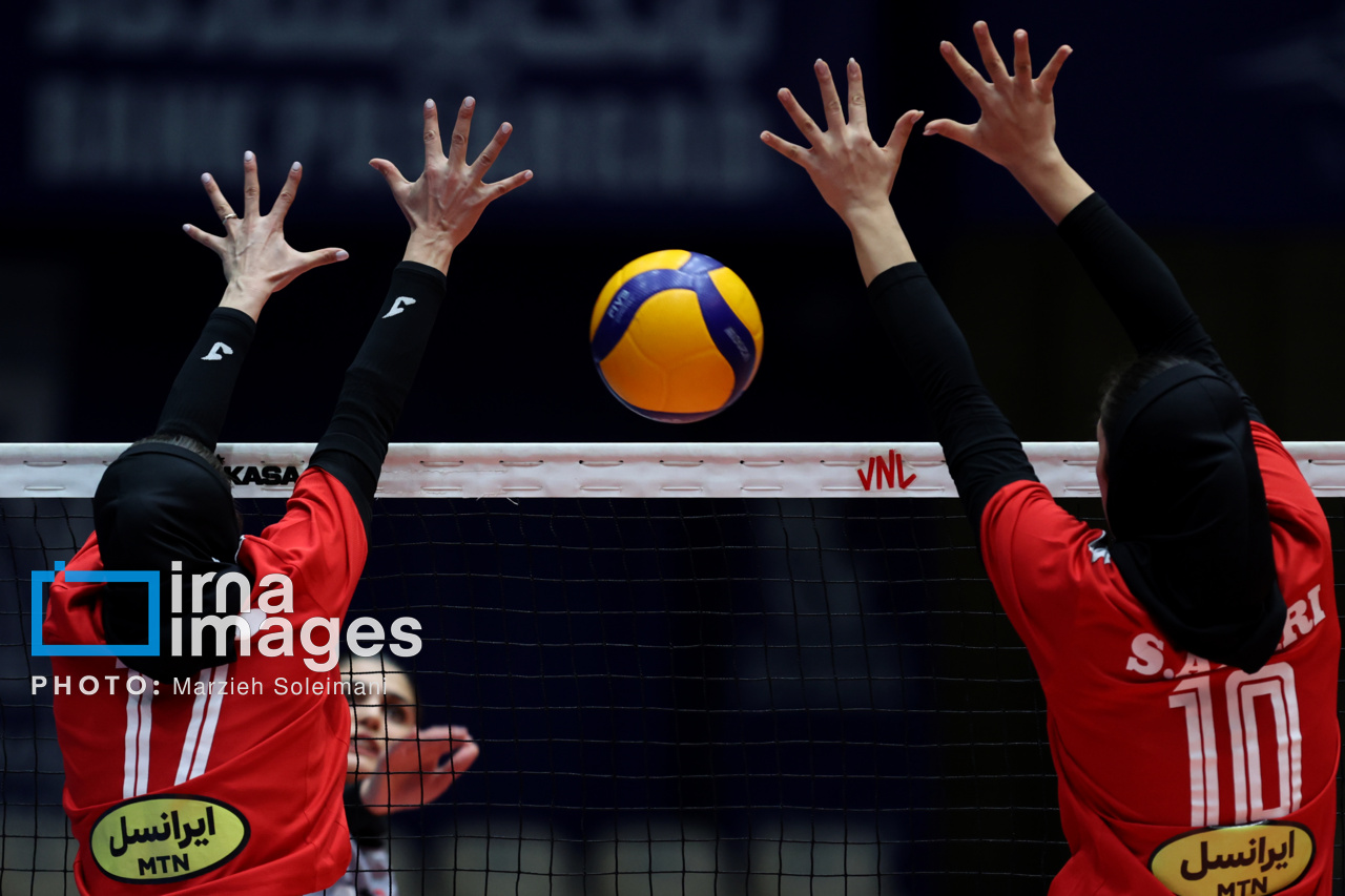 صعود مقتدرانه بانوان شهرداری ارومیه به نیمه‌نهایی لیگ یک والیبال
