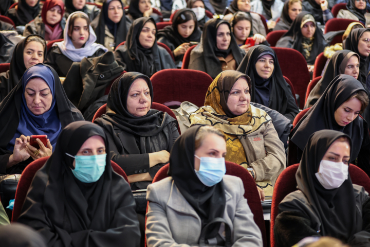 زنگ خطر جمعیتی به صدا درآمد؛ ۱۴ میلیون نفر در سنین فعال ازدواج مجردند