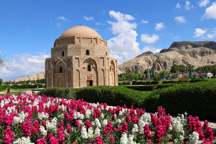 تاریخِ کرمان؛ ناگفته‌هایی‌ از آن‌سوی خشت‌ها