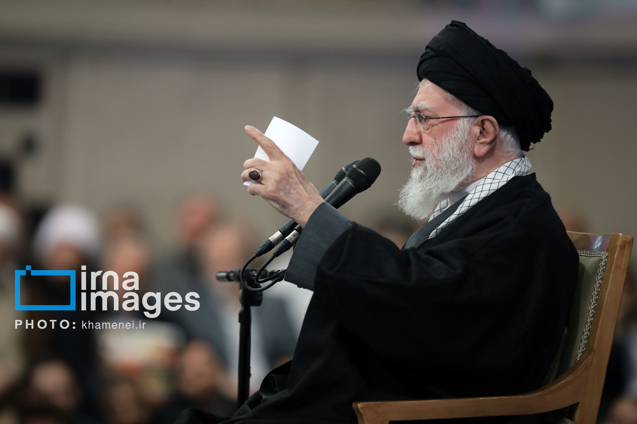 دیدار خانوادههای شهیدان جنگ ۱۲ روزه با رهبر انقلاب