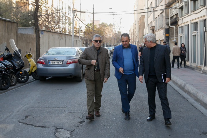 کرباسچی: دشمن را باید با سیاست و تدبیر به زانو درآوریم نه با شعار